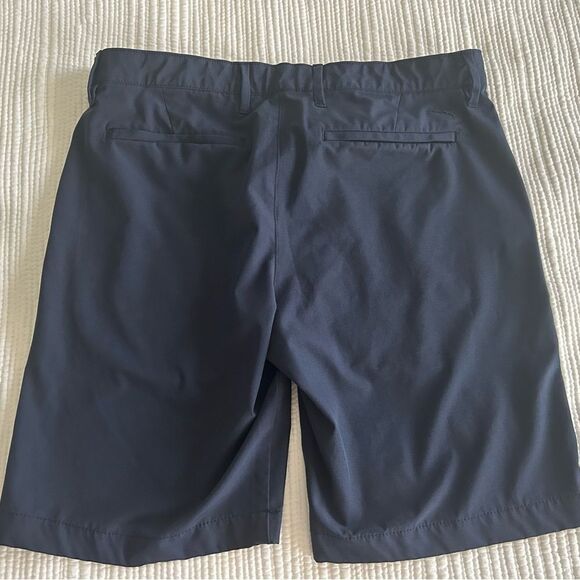 Tommy Bahama Men’s Navy Blue Flat Front Chino Shorts Size 32 - Picture 2 of 9